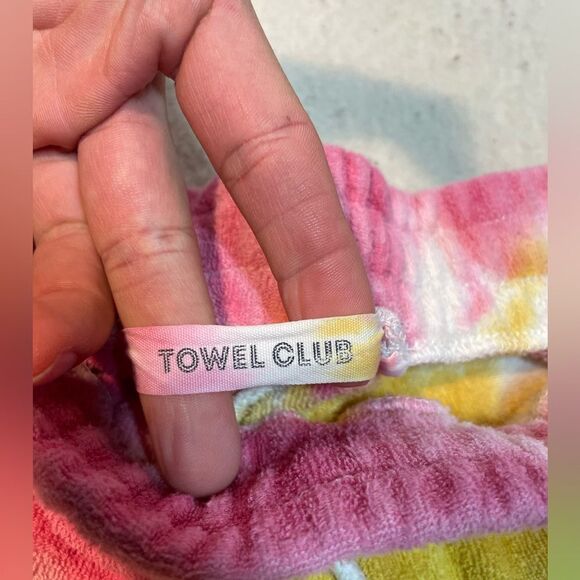 Towel Club Tie Dye Soft Towel Material Shorts - Picture 5 of 9